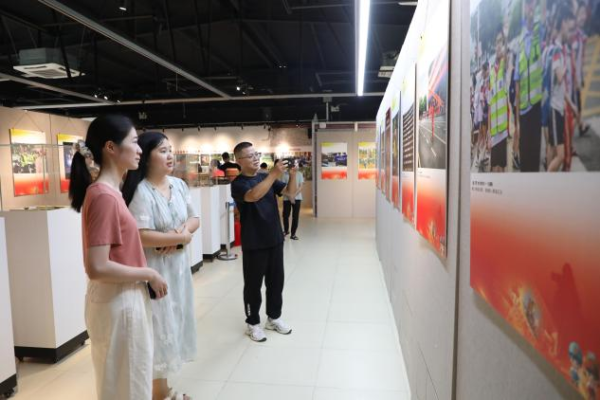 华瑞优配 福建省泉州市总工会：用镜头与匠心礼赞“劳动美”